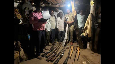 Carpenter arrested for manufacturing country-made weapons