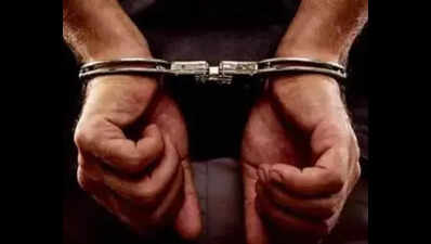 Navi Mumbai: Civic body official, middleman arrested in Rs 2 lakh bribery case