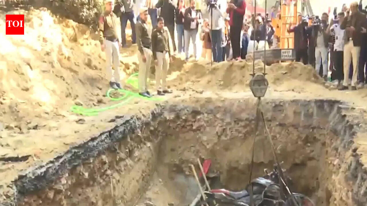 Delhi biker’s death prompts PMC to secure open pits