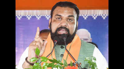 Dy CM assures cashless healthcare facilities for state govt employees