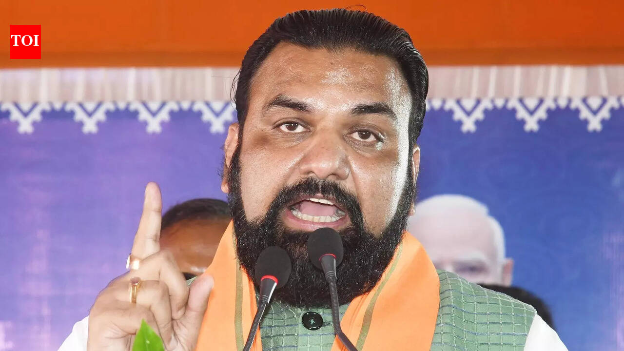 Dy CM assures cashless healthcare facilities for state govt employees