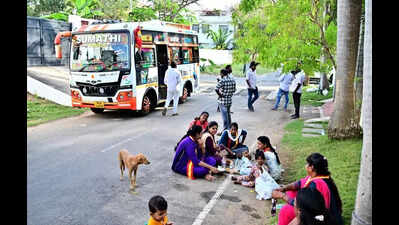 Panaiyur residents unhappy as politician traffic disturbs area’s serenity