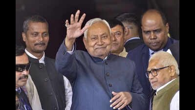 Cabinet raises ex gratia for deceased migrant workers to Rs4 lakh