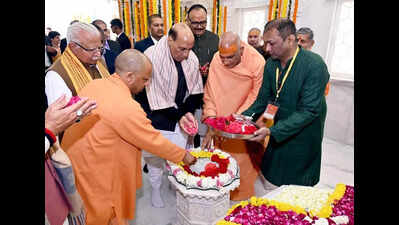 Ashram system imparts best lessons in admin, mgmt: Yogi