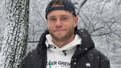 Winter Olympics Team GB skier uses urine to write an anti-ICE message on snow