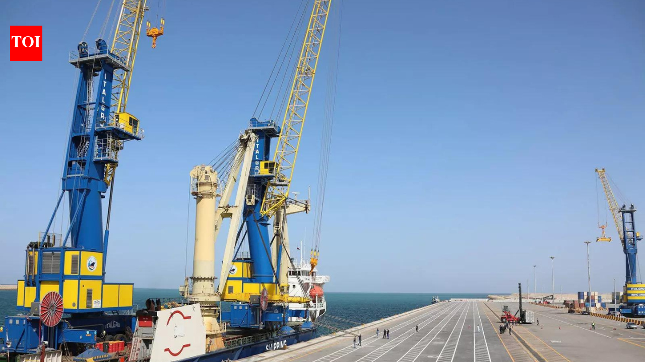 Iran backs Chabahar port, ready to expand ties with India