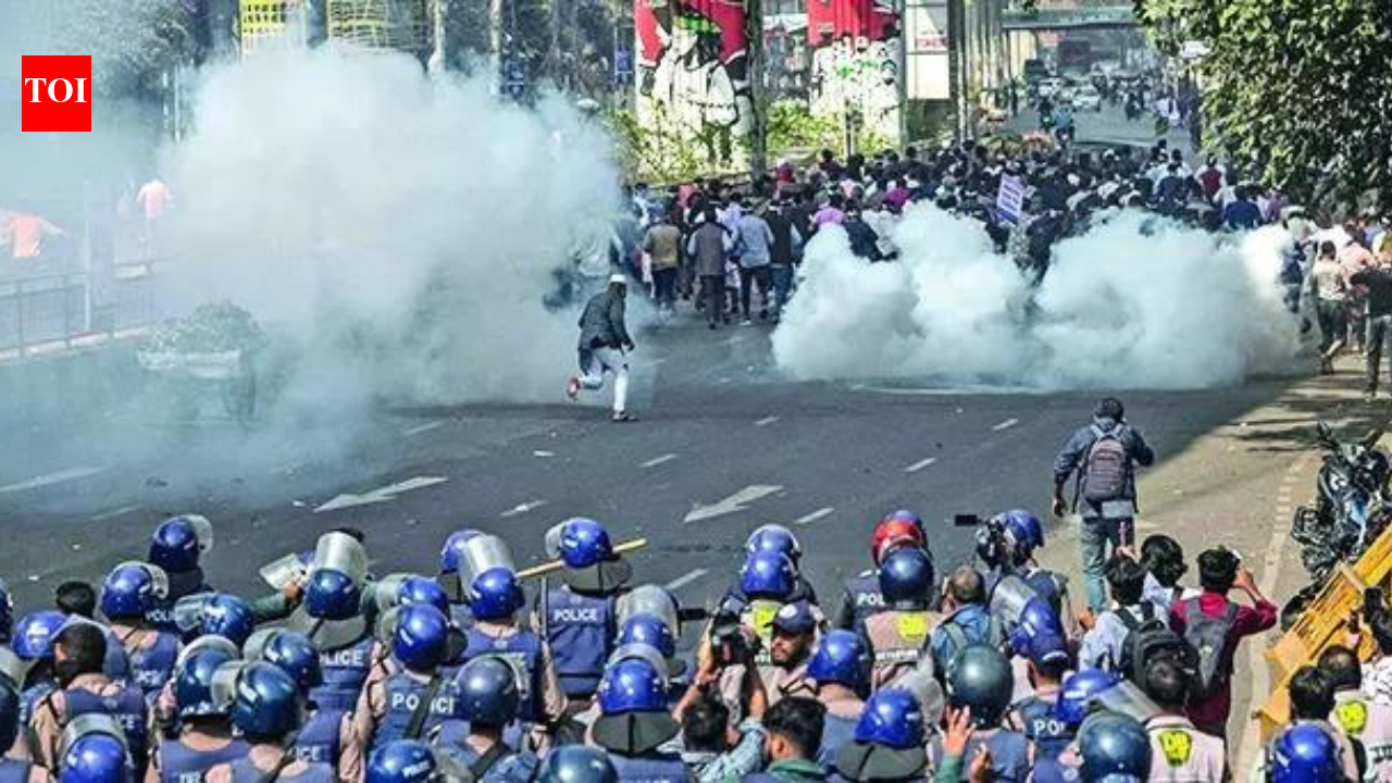 Violent anti-govt protests return to Dhaka, this time against Yunus