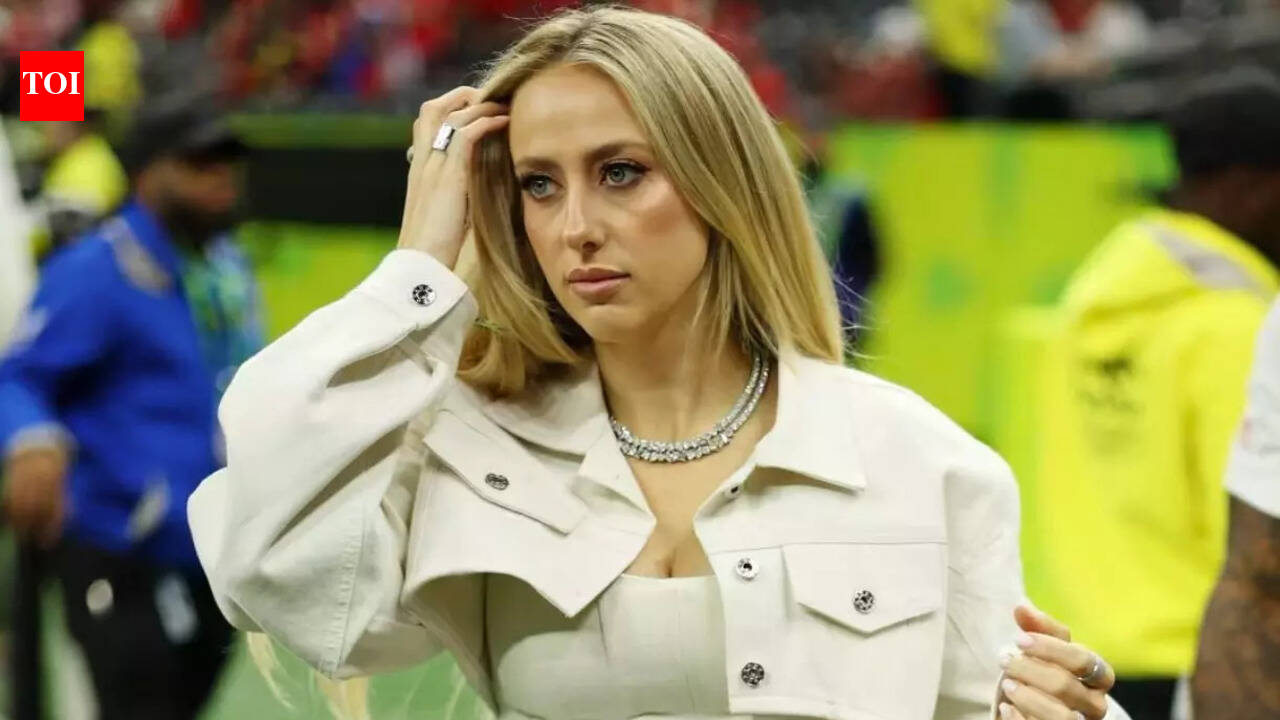 “So Proud of You!”: Patrick Mahomes’ brother Jackson Mahomes reacts to Brittany Mahomes’ SI Swimsuit Cover