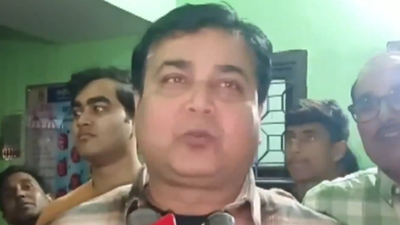 5 times Vaibhav Suryavanshi’s father Sanjeev Suryavanshi cheered the loudest for his son