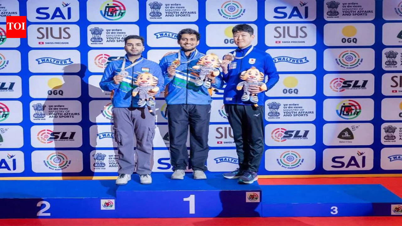 ருத்ராங்க்ஷ் படீல் வென்று பெற்ற முதன்மை ஆசிய தங்கம்