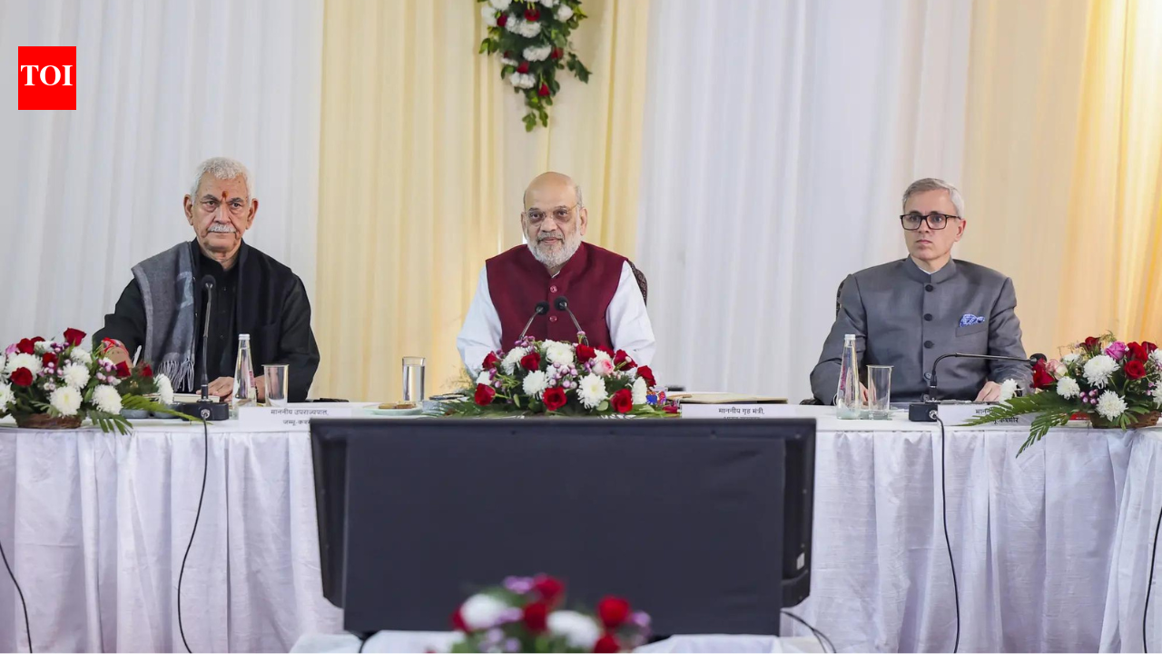 Enthusiasm of tourists from across India to visit J&amp;K has not diminished: Amit Shah