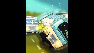 Three dead, several injured as bus overturns in Banswara