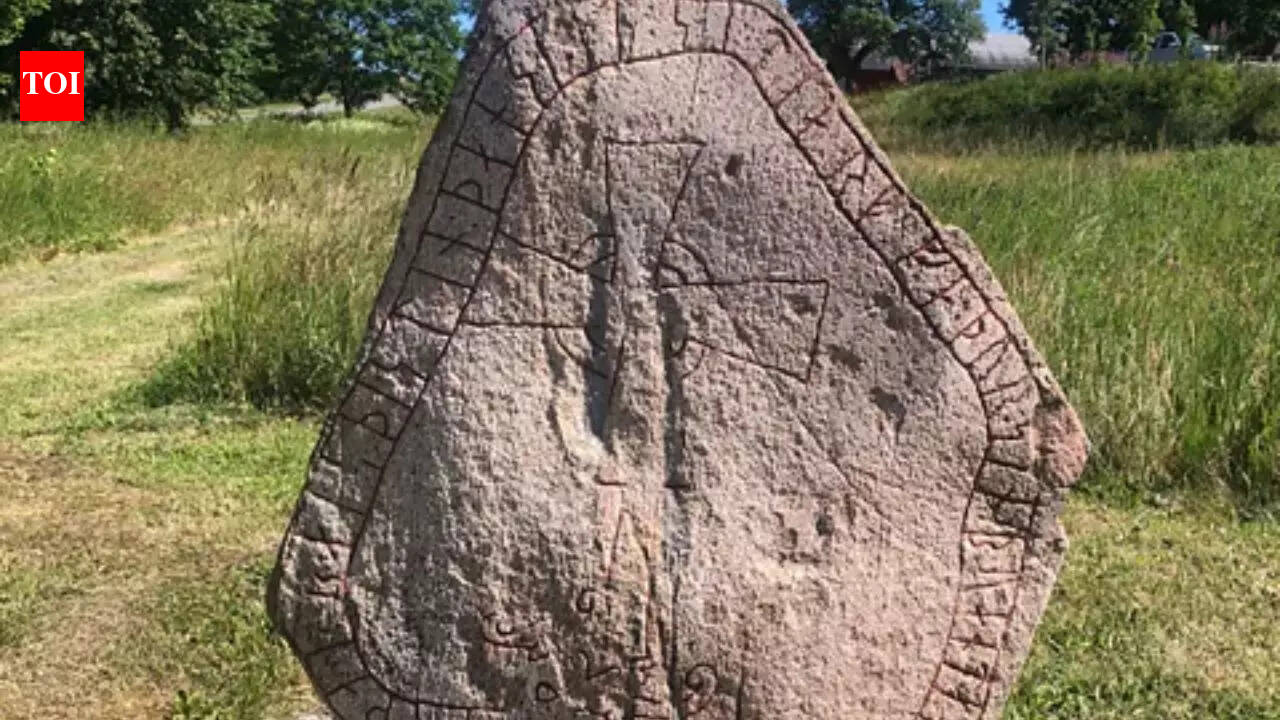 “I think of you, I love you”: 1,000-year-old Viking love messages hidden in Swedish stones