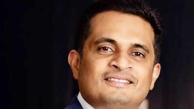 Jagadeesh Vasanthada Wins Industry Excellence Award at IEEE Conference