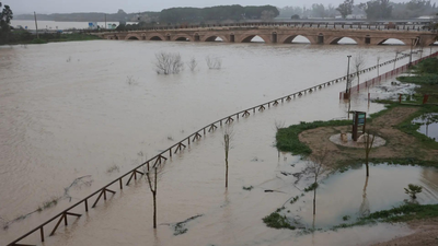  Spain and Portugal face heavy rain; emergency worker drowns