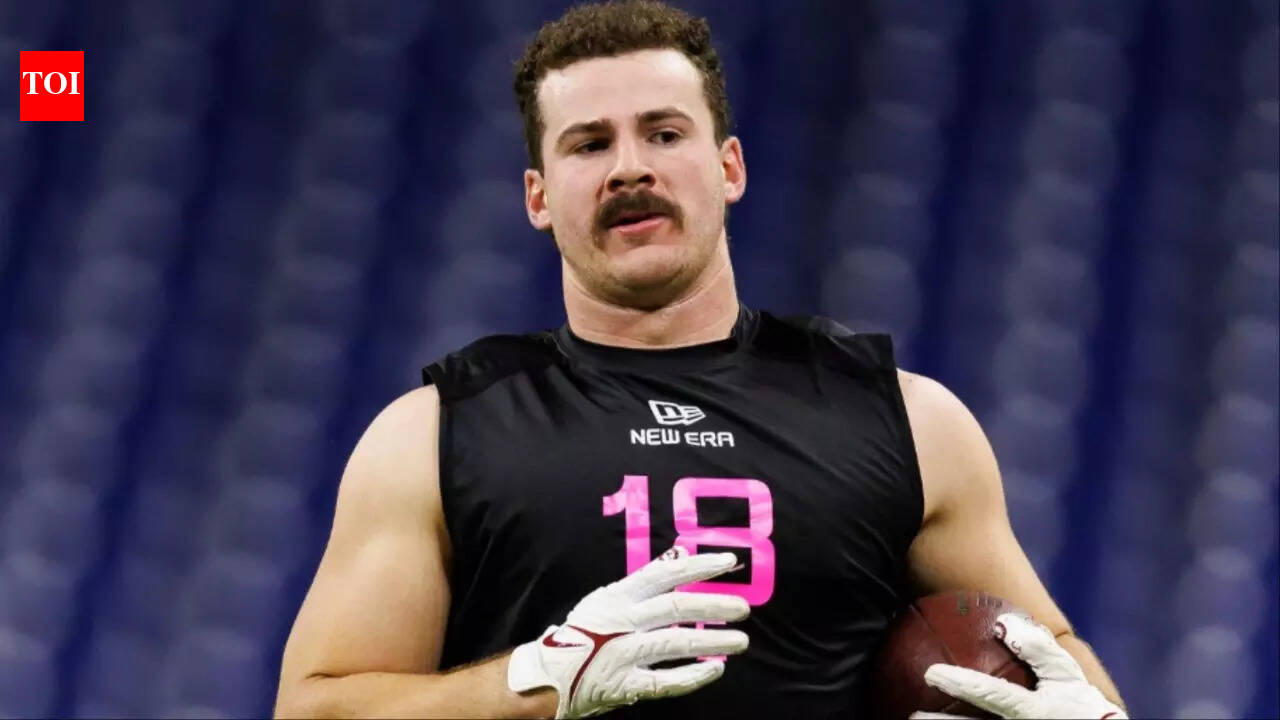 Will Robbie Ouzts play against the New England Patriots today in Super Bowl LX? Latest injury update on the Seattle Seahawks rookie fullback