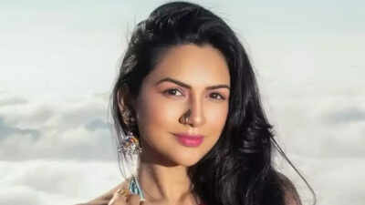 Akanksha Chamola breaks silence on cheating claims and trolls over viral dance video with co-stars Kunwar Amar and Ali Hasan