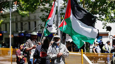 Australia moves to ban pro-Palestinian slogan and symbols under law carrying up to 2 years in jail