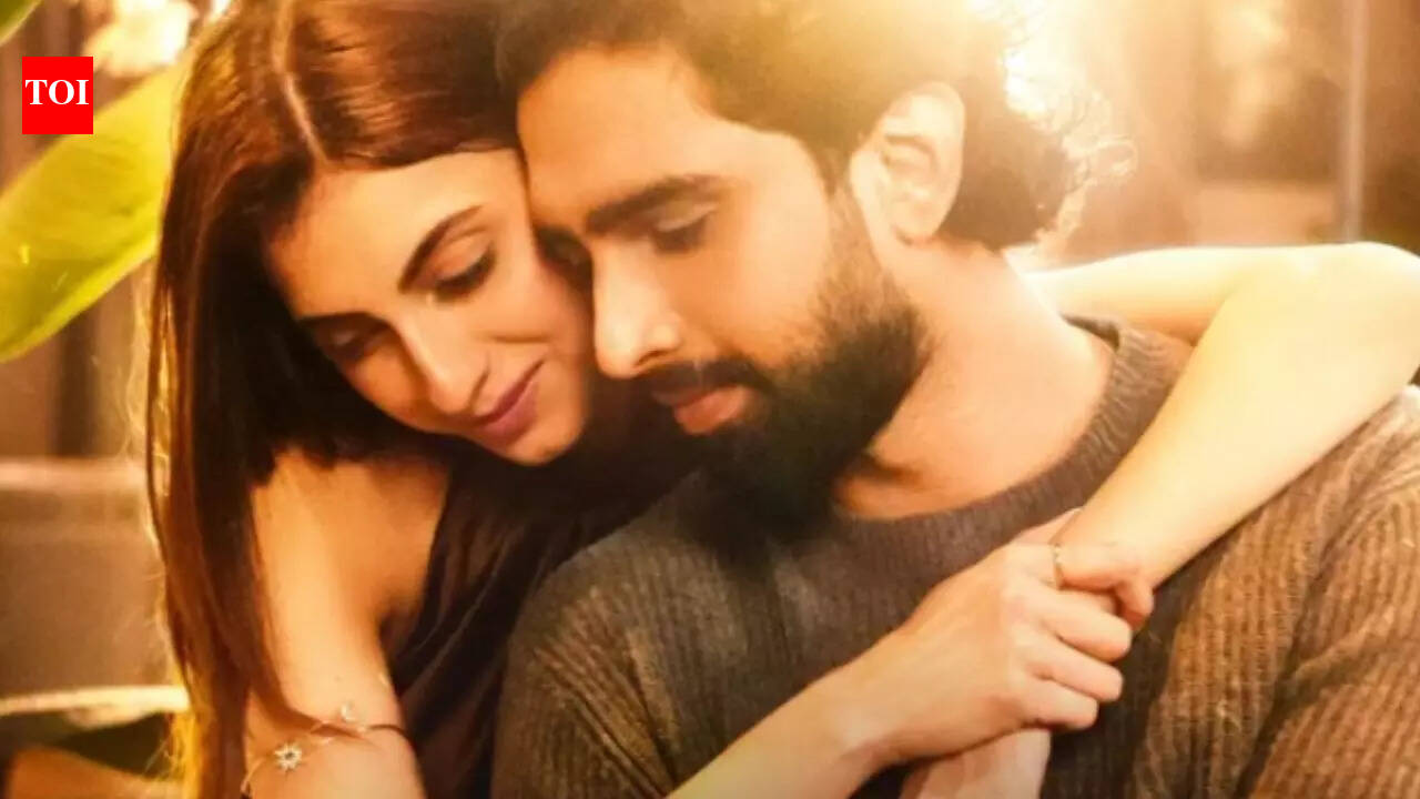 Amaal Mallik and Farrhana Bhatt unveil first look of 'Yahin Guzaar Doon'; fans say ‘Chemistry’s lit’
