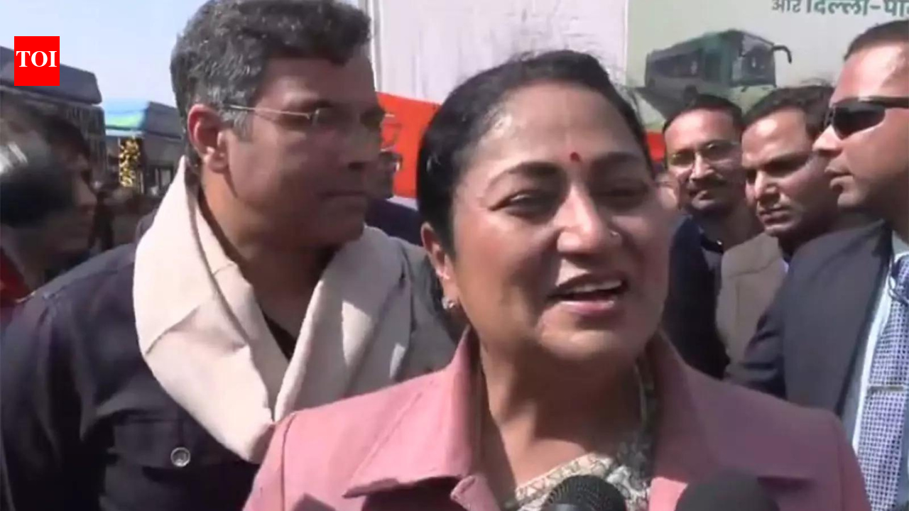 'This is the wonder of PM Modi's leadership': Delhi CM Rekha Gupta on inaugurating 4,000 EV buses