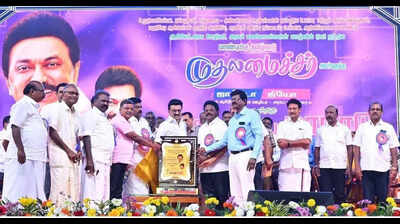 AIADMK ignored govt employees, says Stalin