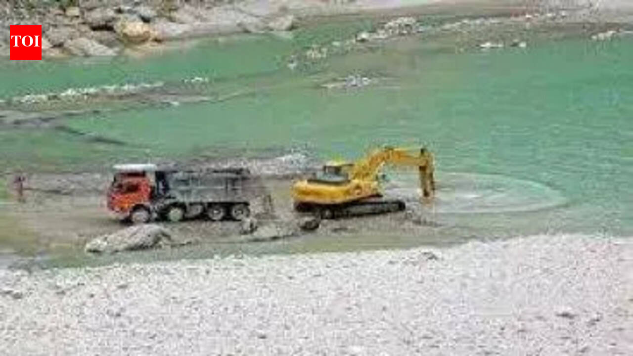 Locals continue stir against ‘illegal’ mining | Ludhiana News