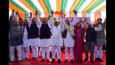 Congress rally appeals to youth to oust PM, save Constitution, democracy