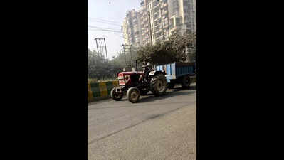 Illegal tractors leading to traffic snarls in Ghaziabad, locals seek RTO help