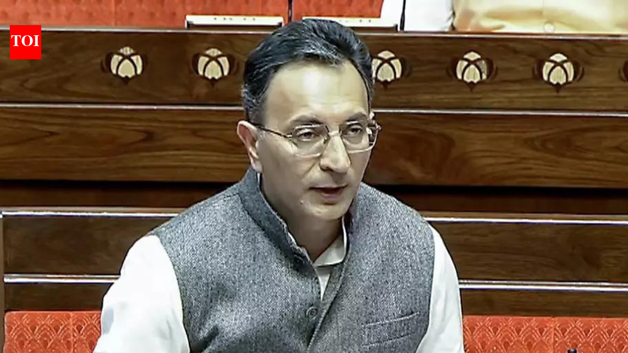 Electronics output up 6-fold, exports 8-fold in 11 yrs: Govt