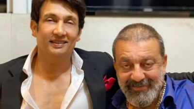 Shekhar Suman poses with 'OG' dude Sanjay Dutt in a moment to remember
