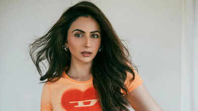 Rakul Preet Singh gives a glimpse of her rehearsal for 'Pati Patni Aur Woh Do' song