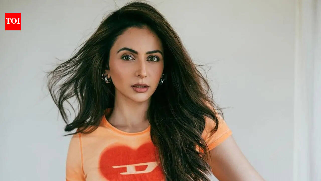 Rakul Preet Singh gives a glimpse of her rehearsal for 'Pati Patni Aur Woh Do' song
