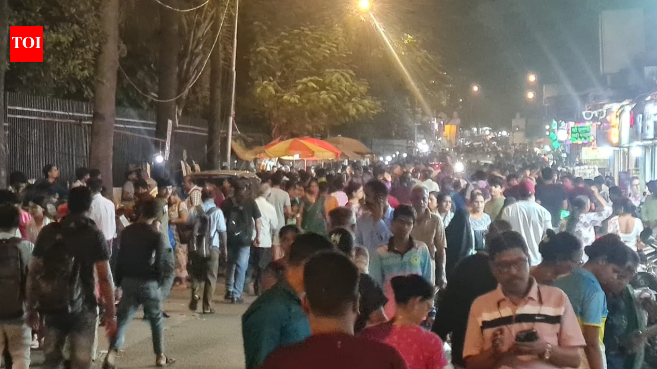 Mumbai's Sewri high-rise residents plan silent protest march over illegal hawking, noise & parking chaos