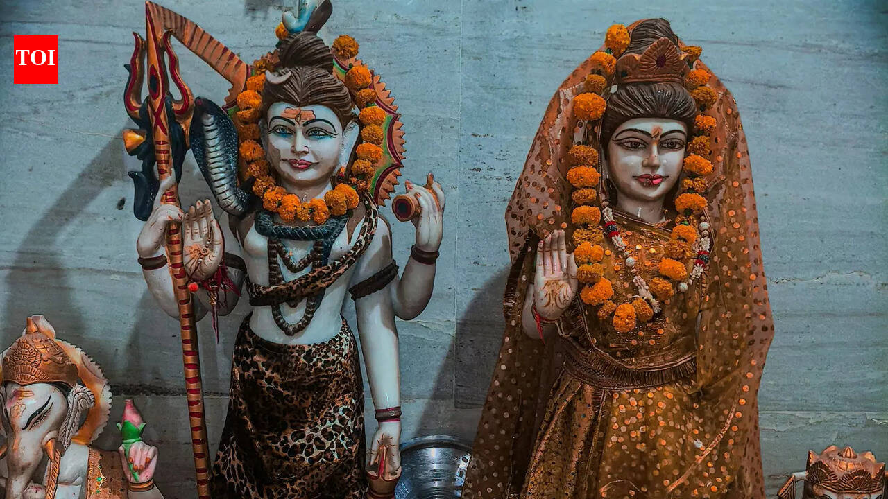 Mahashivratri 2026 falls on February 15 or 16? check official panchang details