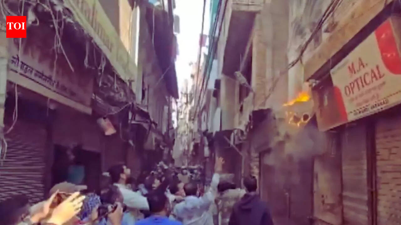 Tension in Varanasi’s Daalmandi as 21 structures demolished, heavy police force deployed — watch