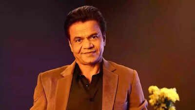 Rajpal Yadav makes an emotional statement before surrendering himself in Tihar jail in cheque bounce case: 'Mere paas paise nai hai'