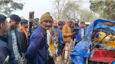 Six Intermediate examinees among 8 injured as car hits autorickshaw in West Champaran