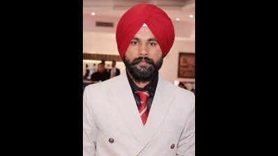 Journalist dies in road accident