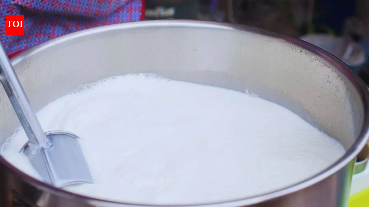 Raw vs. pasteurized milk: Does pasteurization destroy nutrients, and is boiling safe?