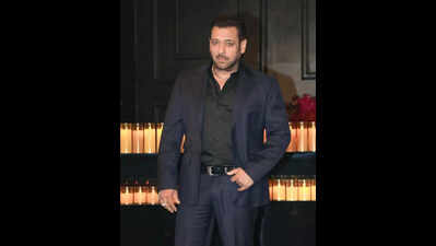 Dist consumer panel reissues bailable warrants for Salman