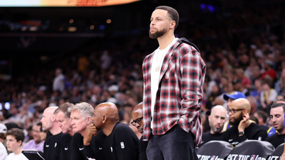  Stephen Curry ruled out of 2026 All-Star Game as Golden State Warriors face mounting concerns over star guard’s knee