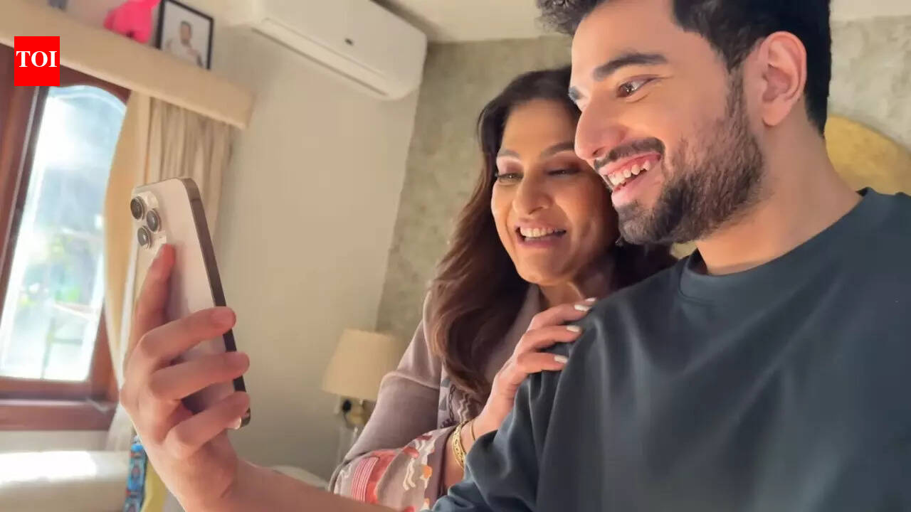 Samay Raina’s mom roasts Sunil Pal during a video call with Archana Puran Singh; says, “Vomit ho gaya..”