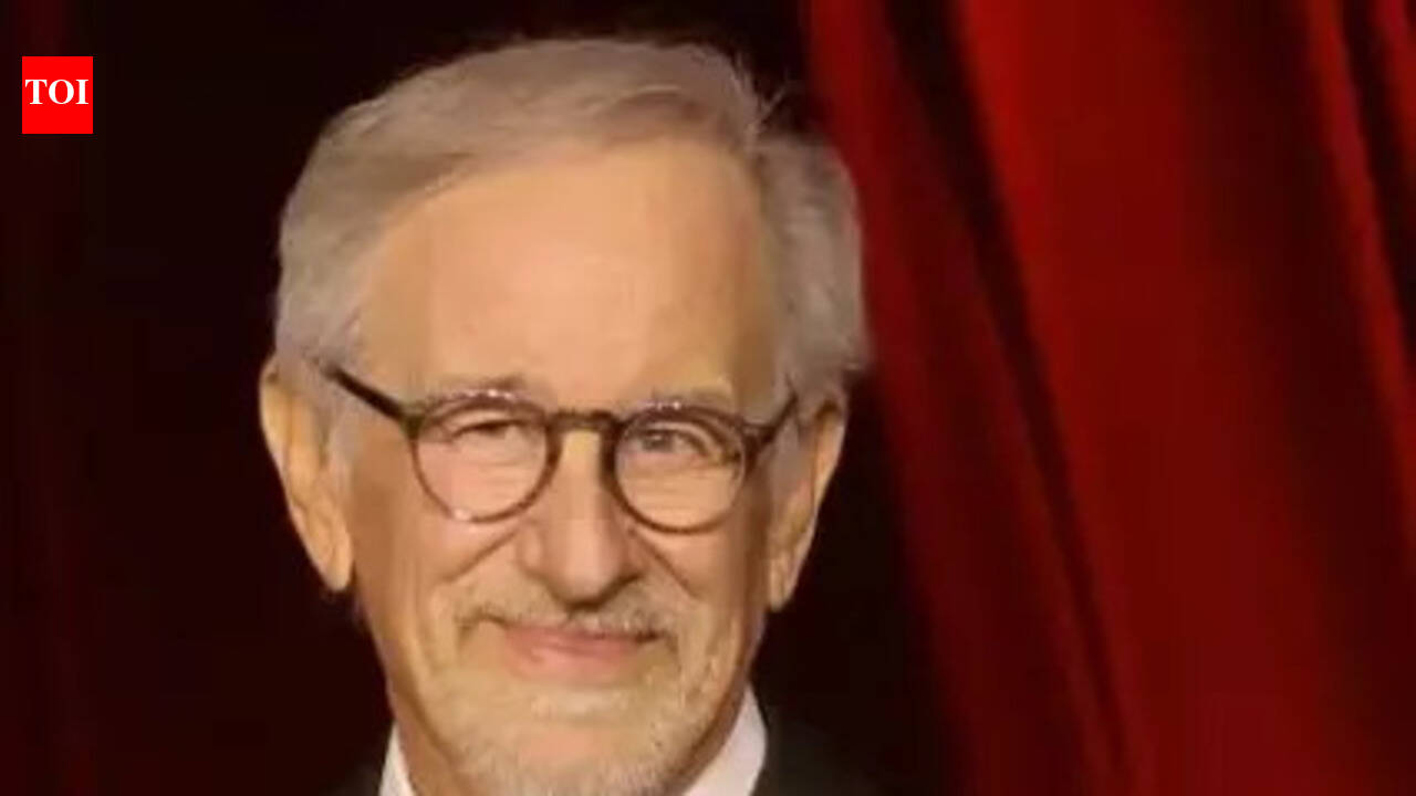 Steven Spielberg talks about alien life; Says he is sure life exists beyond earth