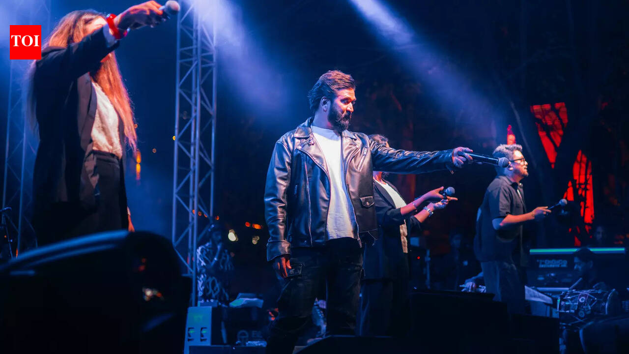 Despite a fever, Amit Trivedi lights up Bengaluru concert