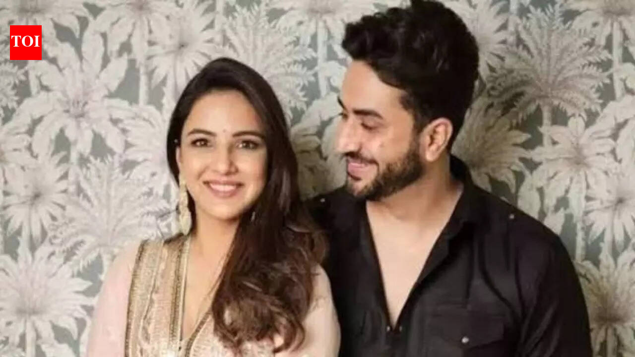 Aly Goni clears the air around viral video with a ‘mystery woman’; Jasmin says, “Guys, please calm down”