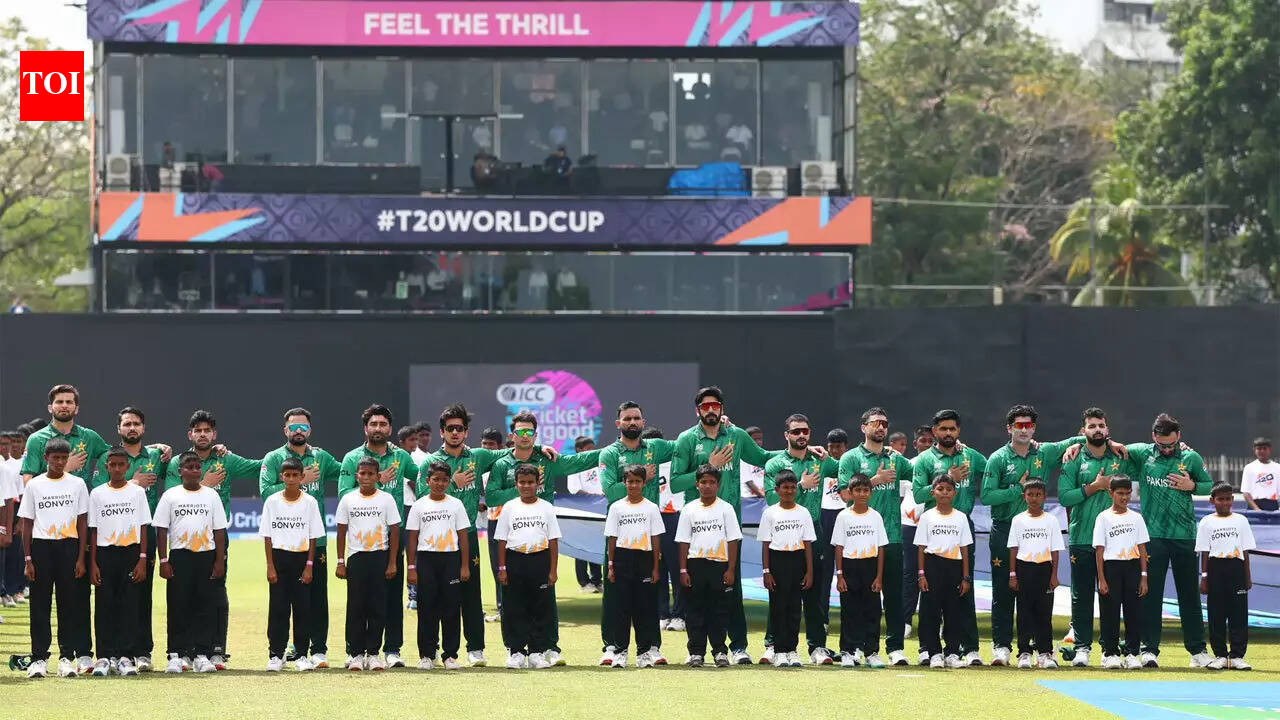 'Pakistan will be beaten again': Ex-Pak cricketer guarantees - Watch