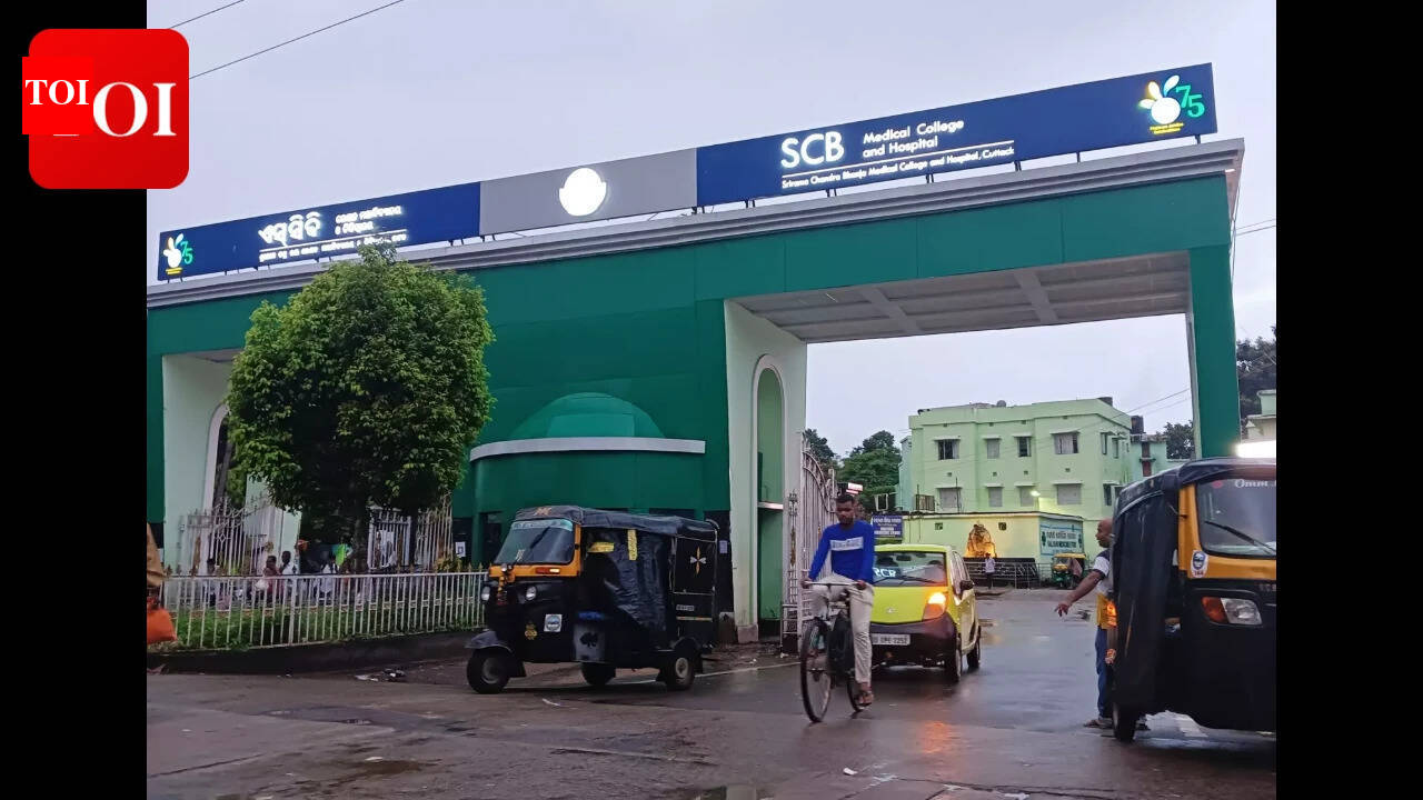 Patient falls unattended in SCB ICU: Probe launched amid outrage over negligence