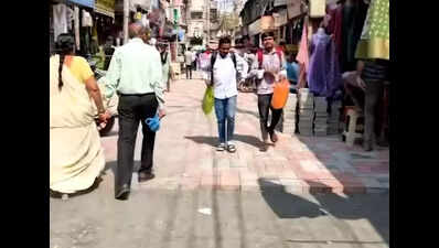 Mangal Bazaar shopkeepers oppose paver block replacement