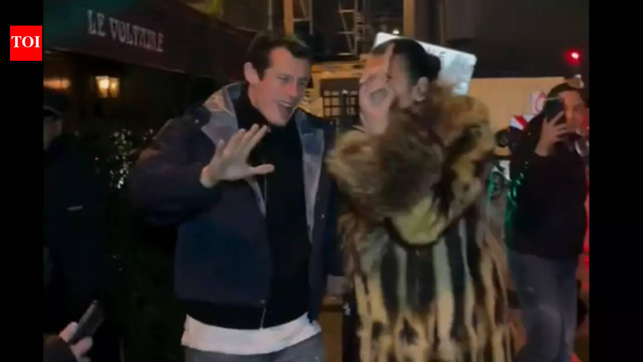 शादी की तैयारियों के बीच दुआ लीपा और कैलम टर्नर को पापराज़ी ने परेशान किया: ‘हमें कुछ तस्वीरें दें!’ |