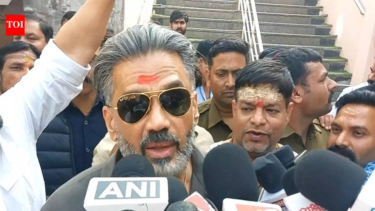 'Never thought I would come back here again': Suniel Shetty offers prayers at Mahakaleshwar Temple
